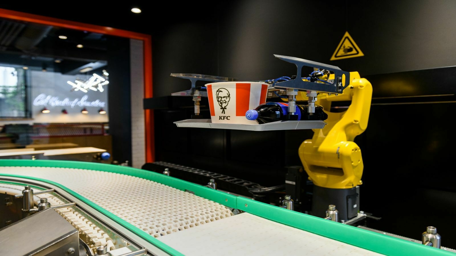 KFC restaurant automized